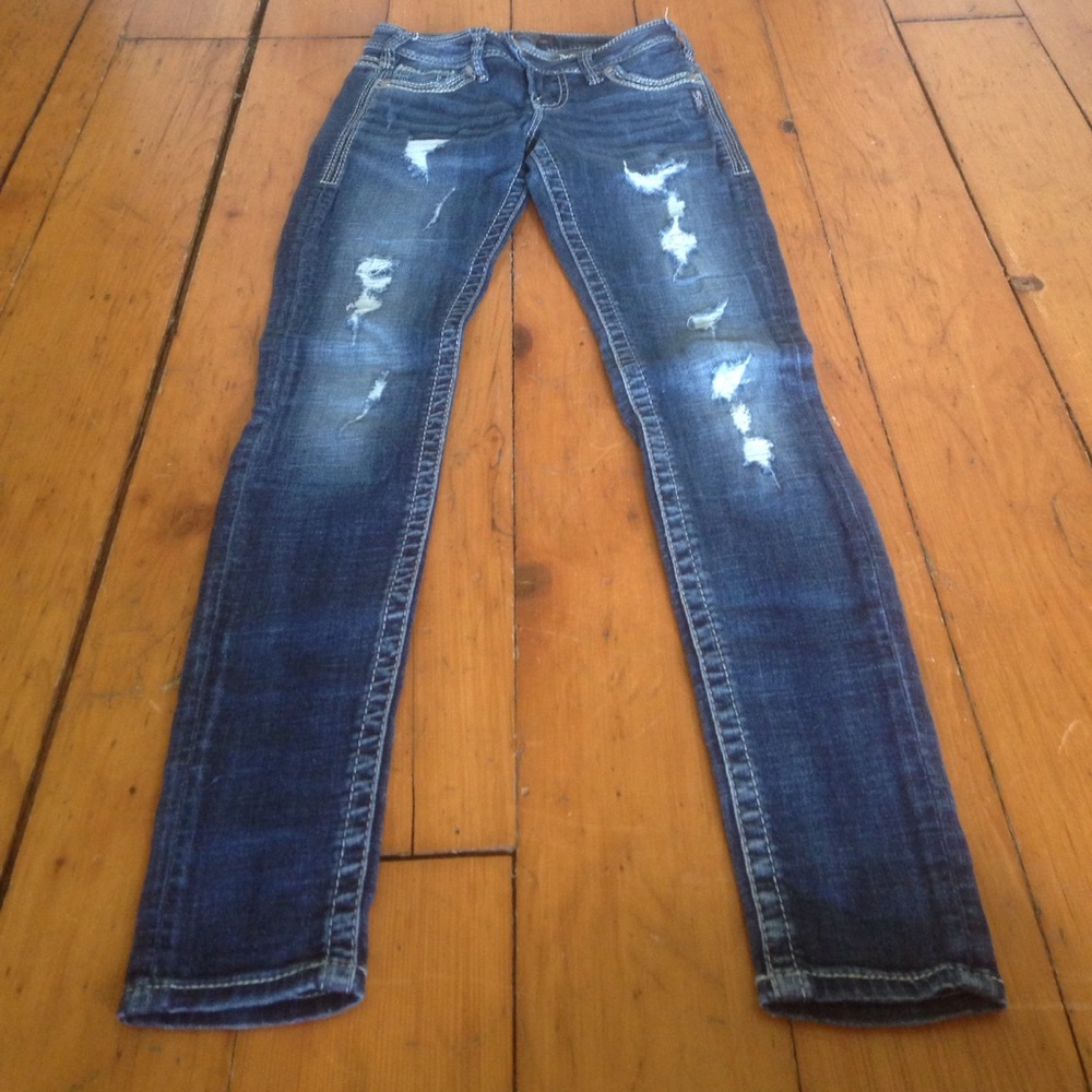 Silver Tuesday skinny jeans distressed size 25/31