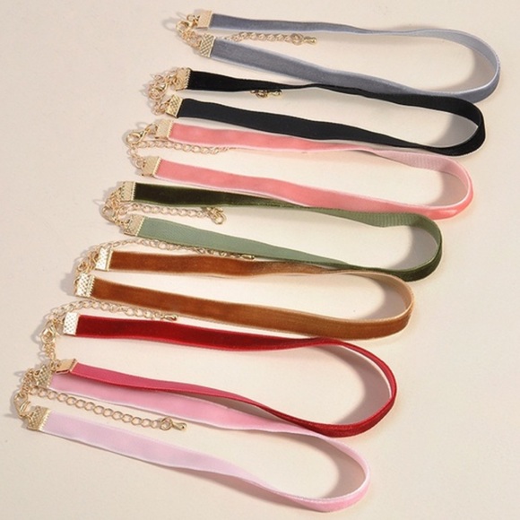 Velvet choker - Picture 3 of 3