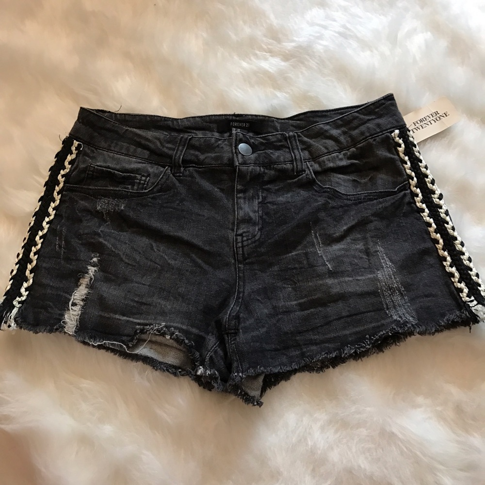 NWT black denim shorts forever 21
