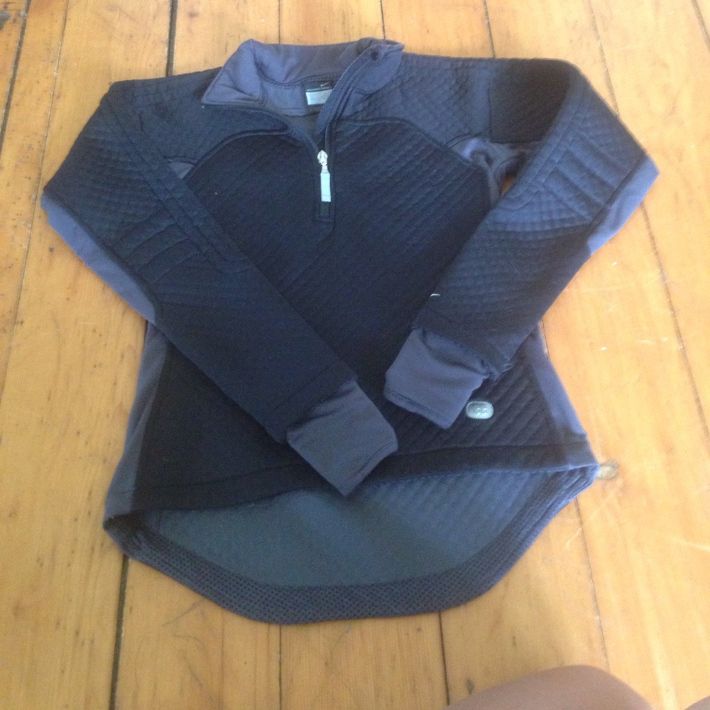 Nike sphere thermal pullover.  Size XS