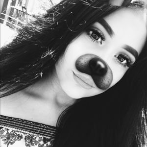 Meet your Posher, Estefany