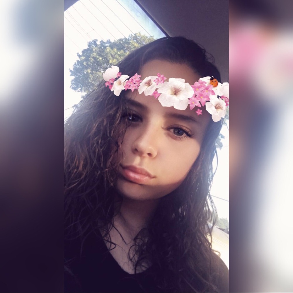 Meet your Posher, Alyssa