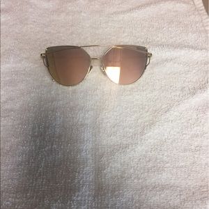 Brand new gold mirrored lens sunglasses.