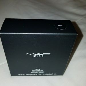 MAC Studio Tech Foundation Authentic!!!
