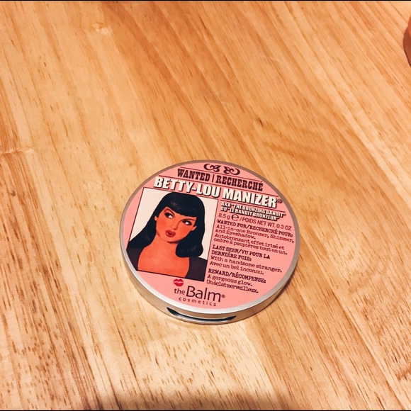 The Balm Betty Lou Manizer - Picture 2 of 3