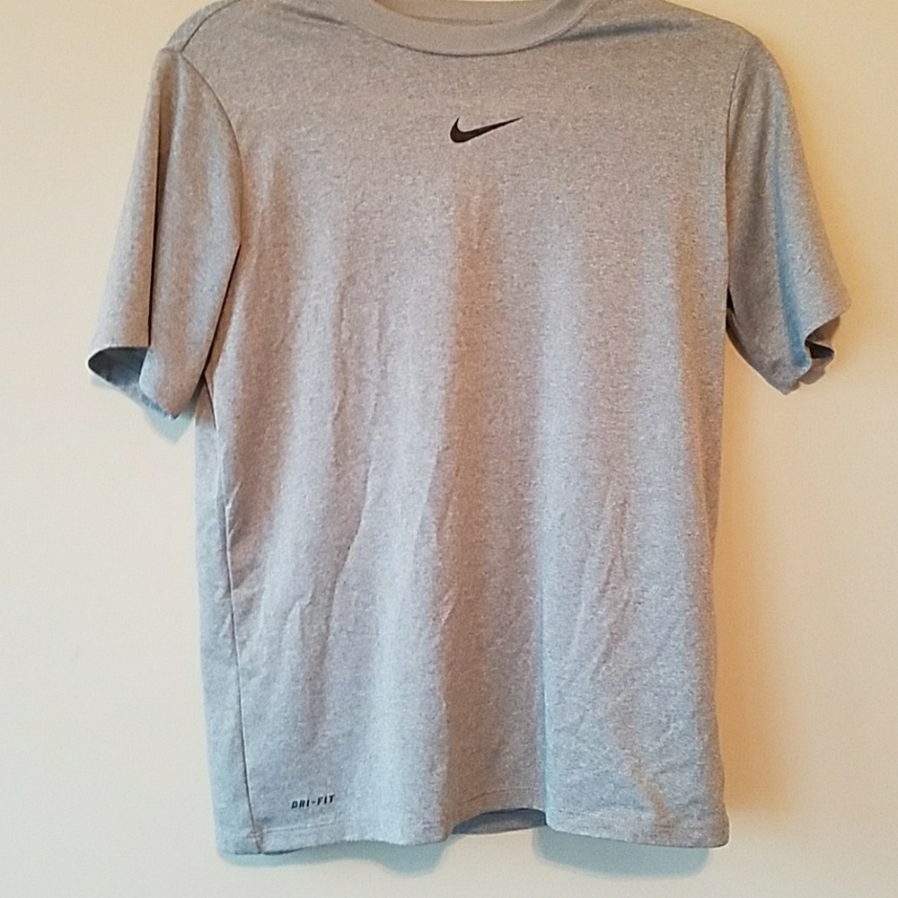 Nike t shirt