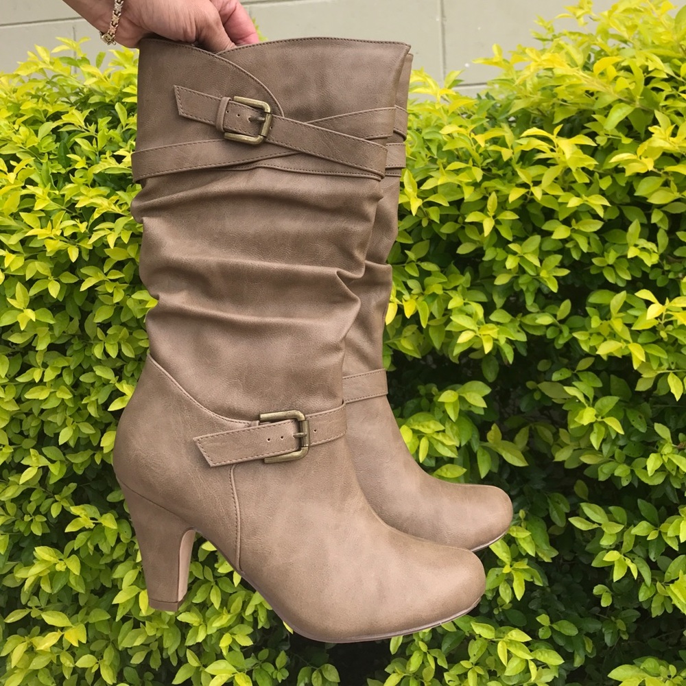NWB Boots 👢OBO