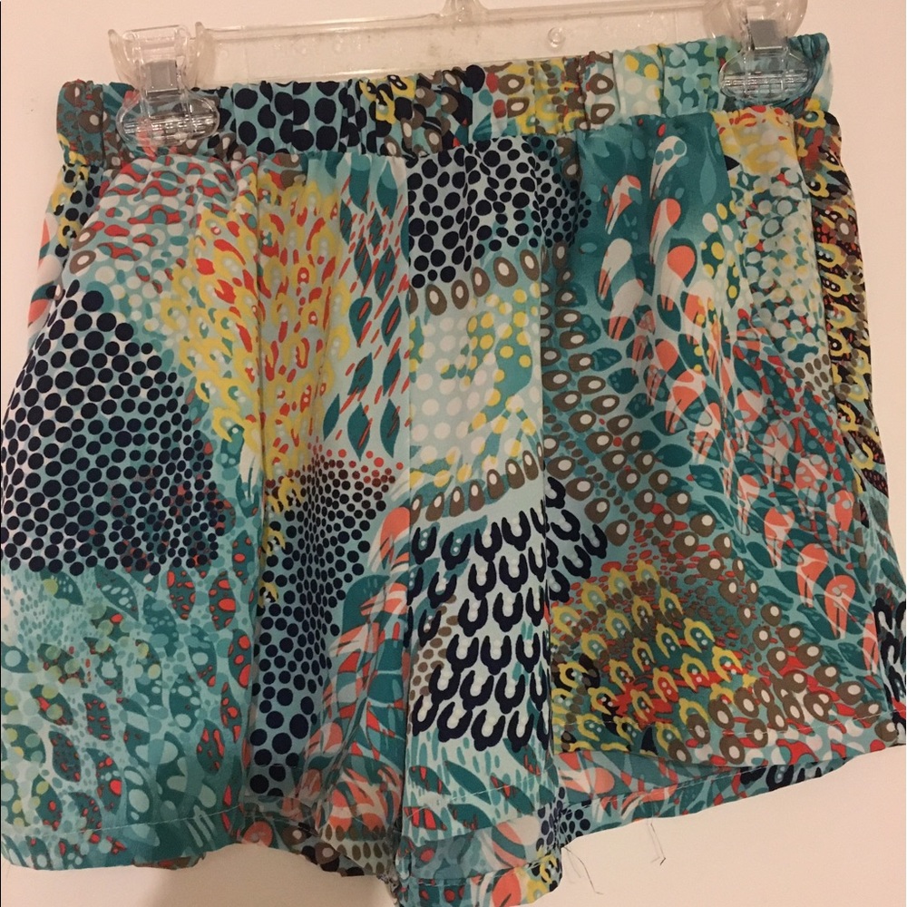 Bevello pattered women's shorts