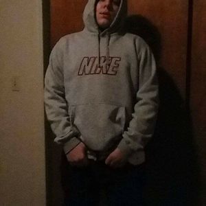 Meet your Posher, Eddie