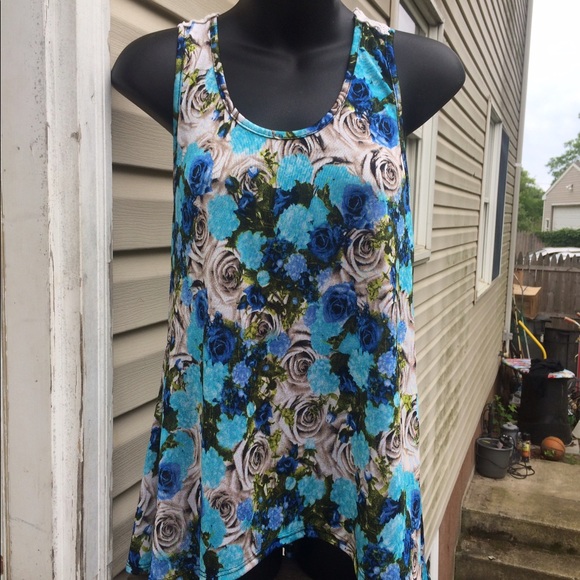 Floral tank top - Picture 3 of 5