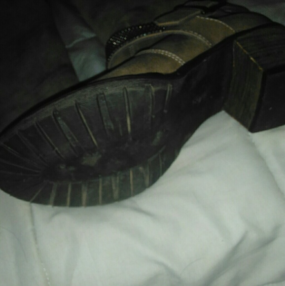 Women's boots sz 8 - Picture 2 of 2