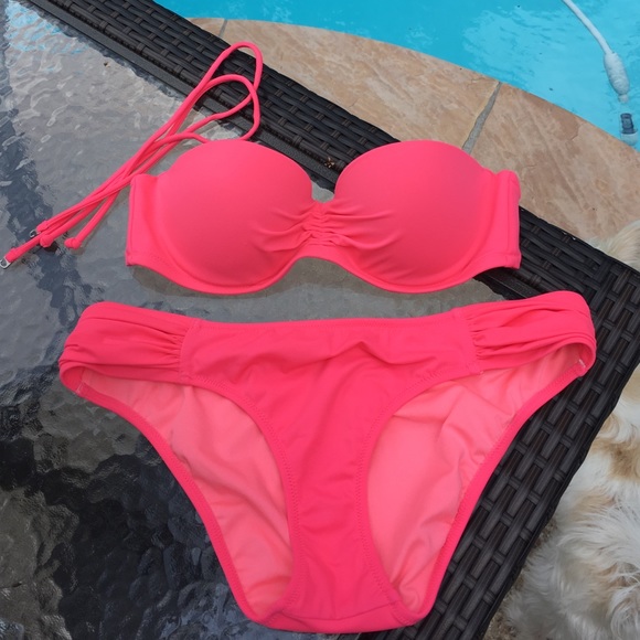 Victoria's Secret Swimsuit END OF SUMMER SALE - Picture 1 of 4