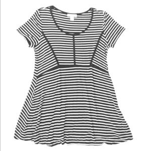 Black and white stripe maternity top