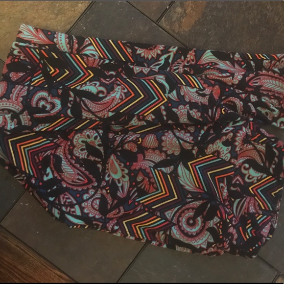 TC CHEVRON AND PAISLEY LEGGINGS - Picture 1 of 1