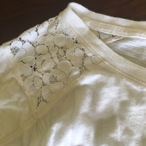 American Eagle Lace Top - Picture 3 of 5