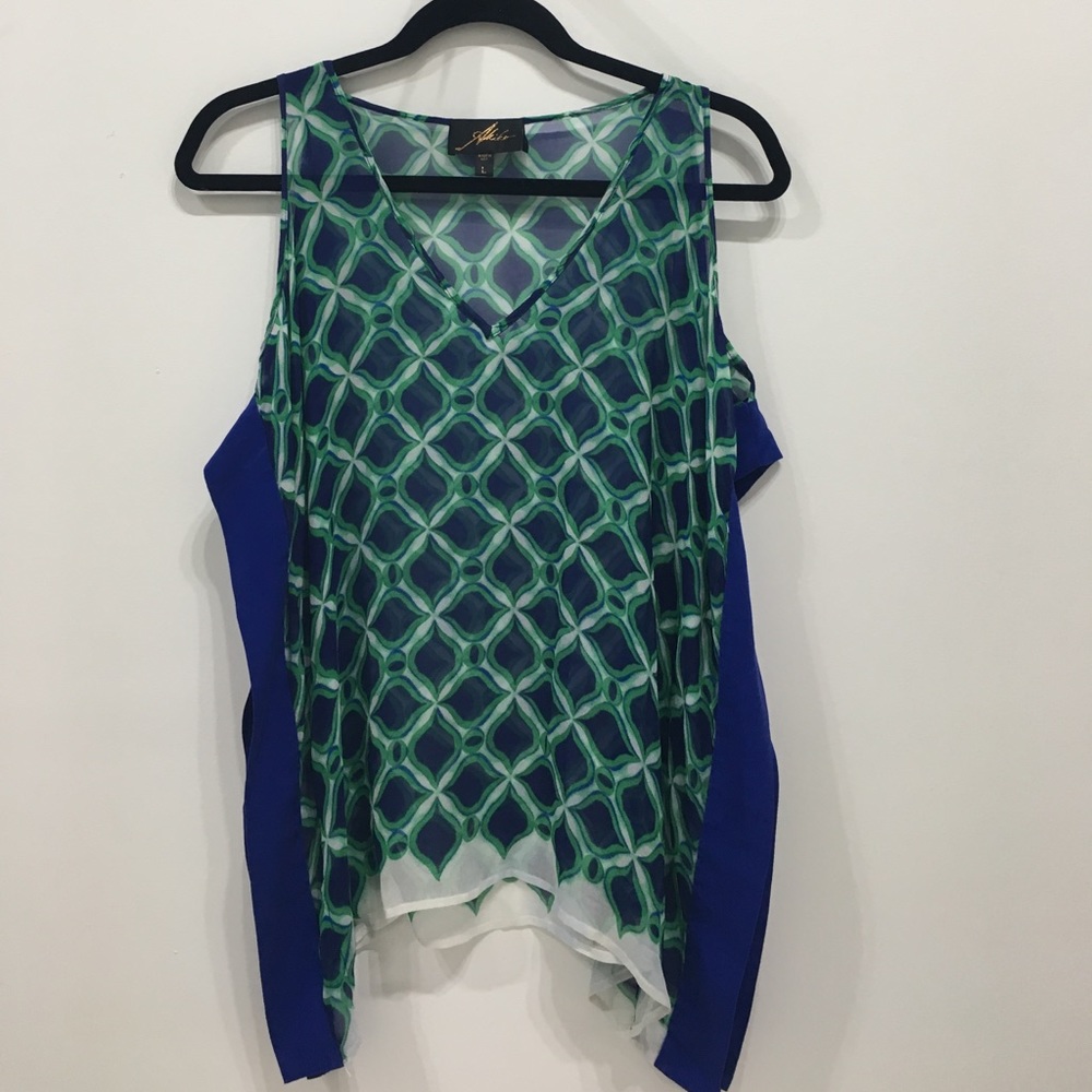 Akiko Cold Shoulder Top