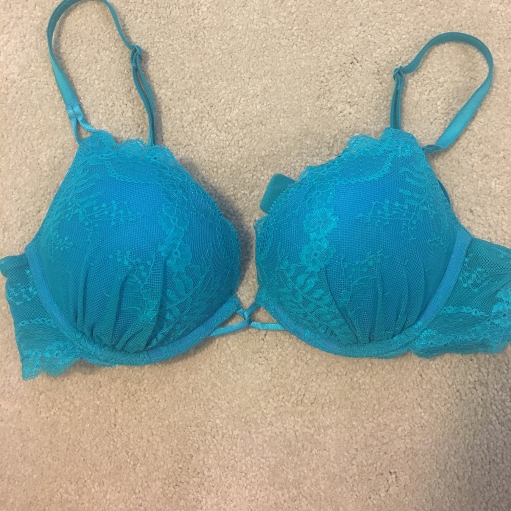 Victoria Secret "miraculous plunge" bra