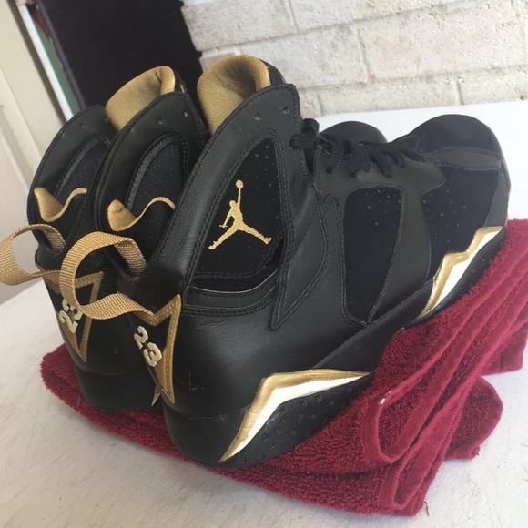 AIR JORDAN 7 RETRO "GOLDEN MOMENT" - Picture 3 of 6