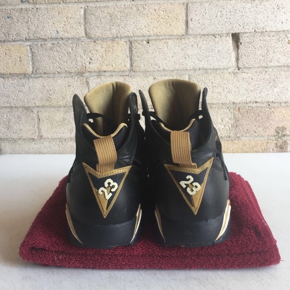 AIR JORDAN 7 RETRO "GOLDEN MOMENT" - Picture 2 of 6
