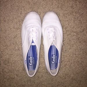 white keds