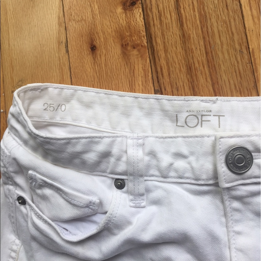 LOFT white denim shorts size 25