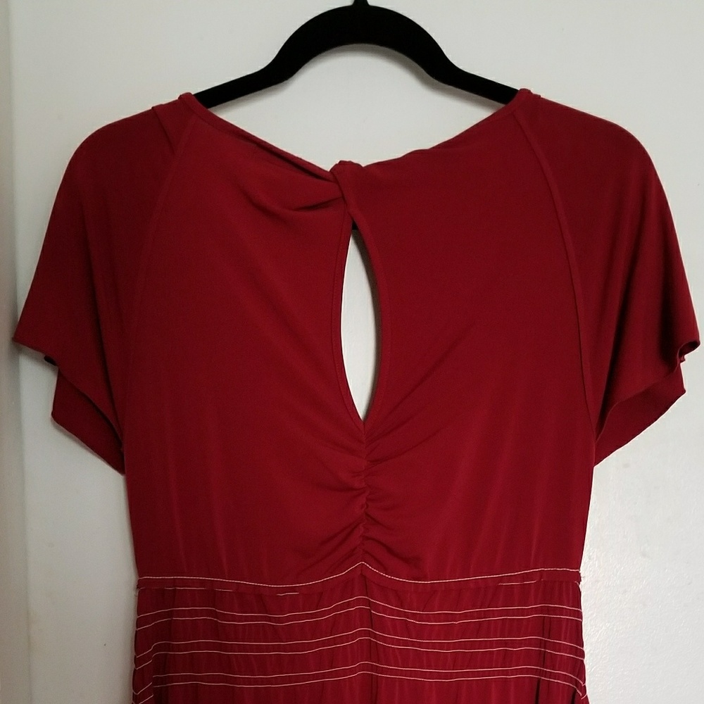 Dress - Picture 2 of 3
