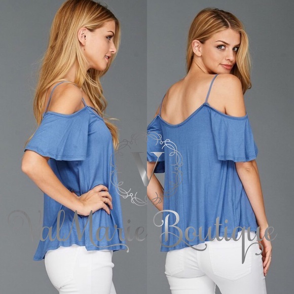 📍CLEARANCE 📍Stunning Blue Top - Picture 3 of 3