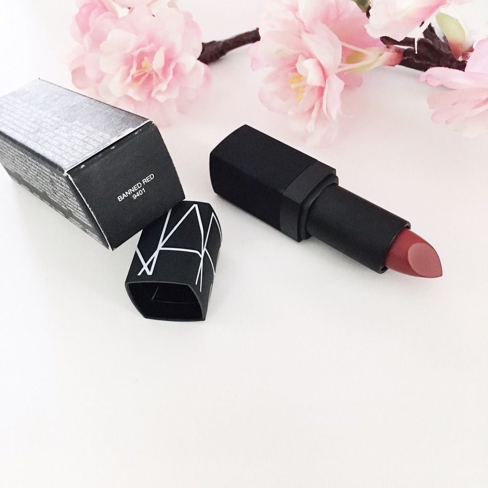 Host Pick NARS Satin Lipstick - Banned Red - Picture 2 of 3