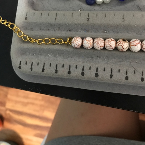 Handmade Crackle Stretch Bracelet - Picture 2 of 3