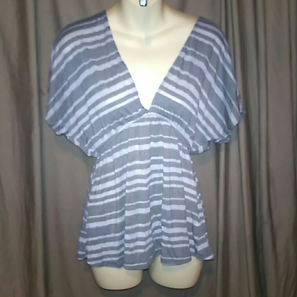 Like new empire waist flowy top