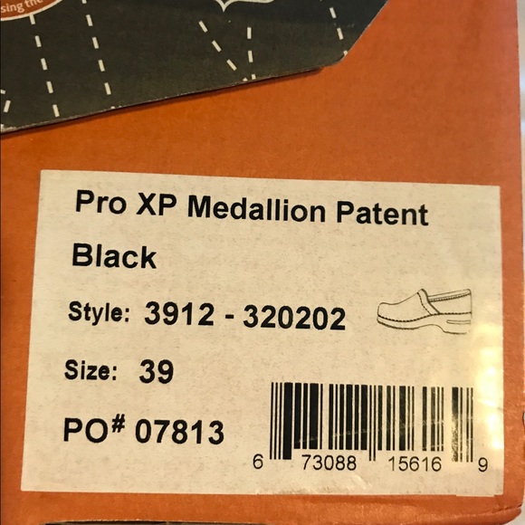 Pro XP Medallion Clogs - Picture 5 of 5