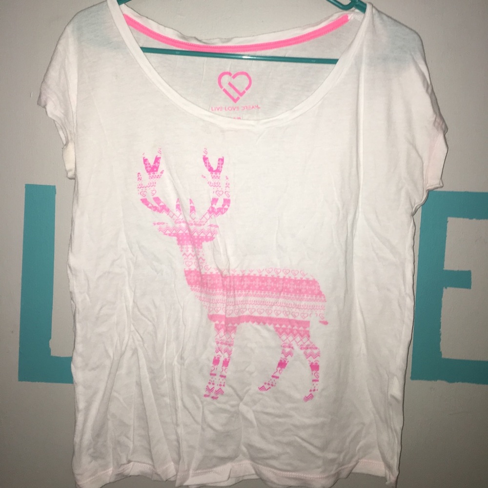 Aeropostale V-neck t-shirt