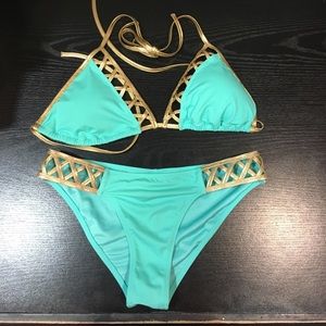 NWOT Victoria's Secret Bikini. Sm bottom med top.