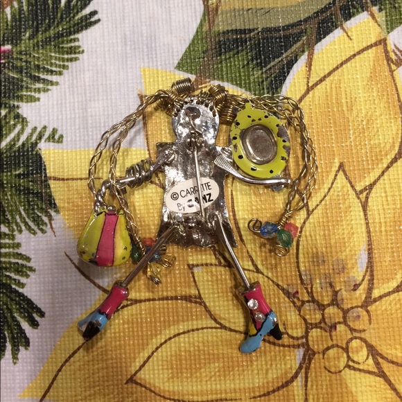 Pin - Picture 2 of 2