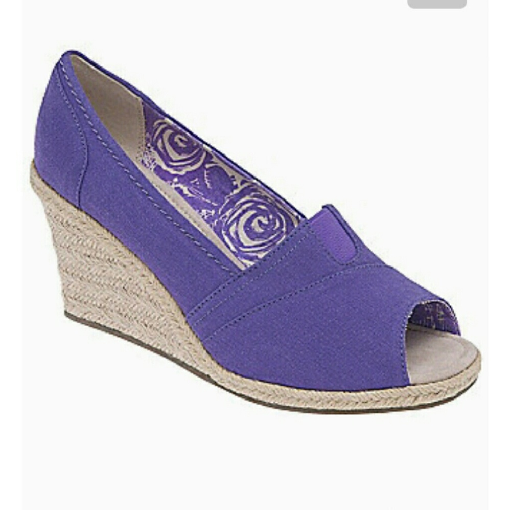 Lane Bryant Peep Wedges. NWOT