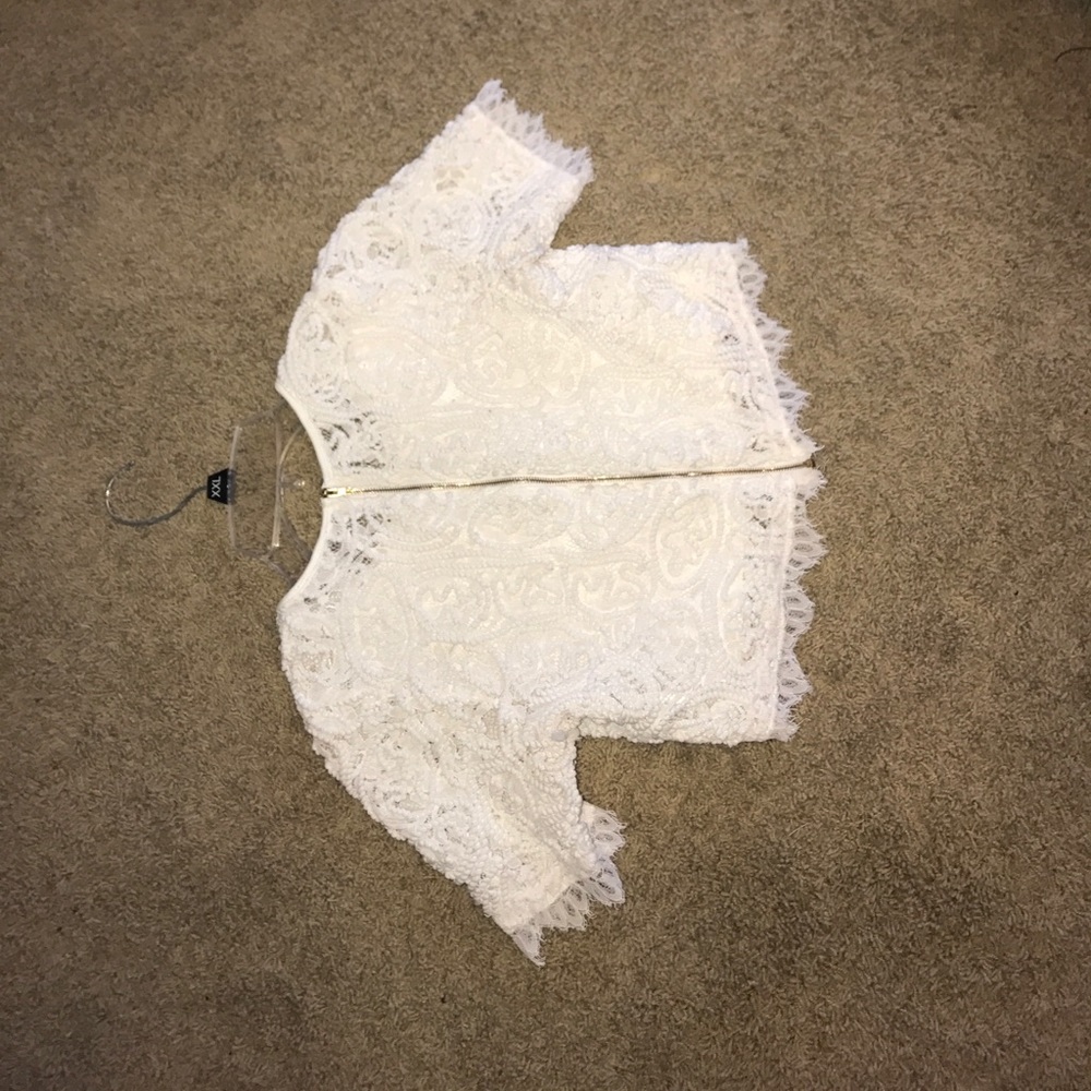 Cropped Top - Picture 2 of 5