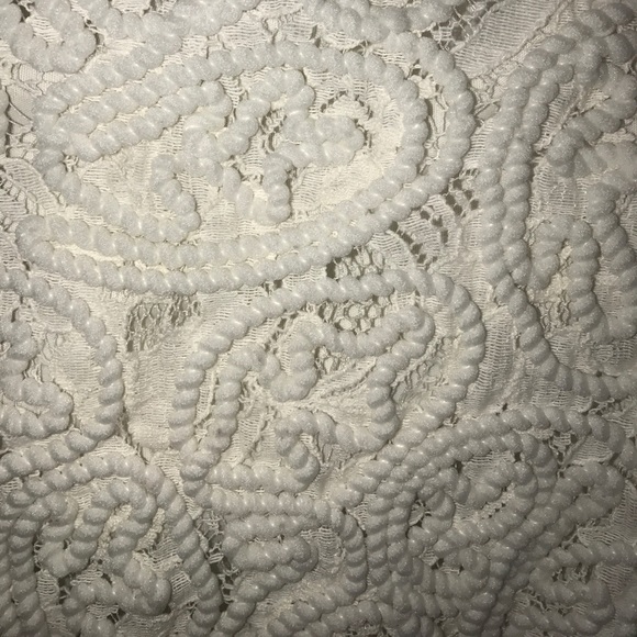 Cropped Top - Picture 3 of 5