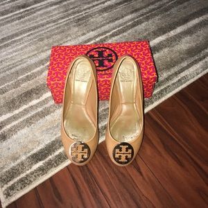 Tory butch flats