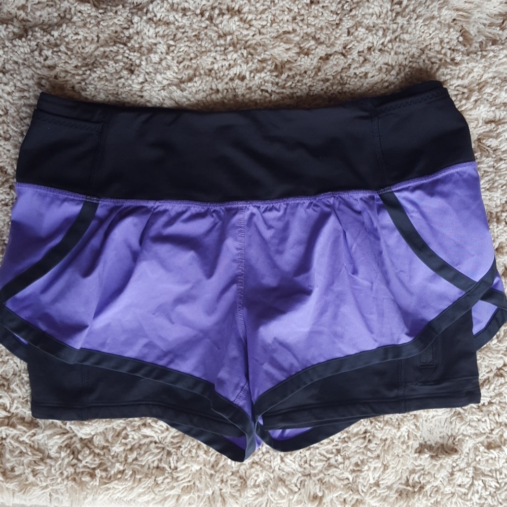 Lululemon Speed Squat Short Size 6