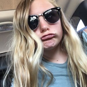 Meet your Posher, Electra