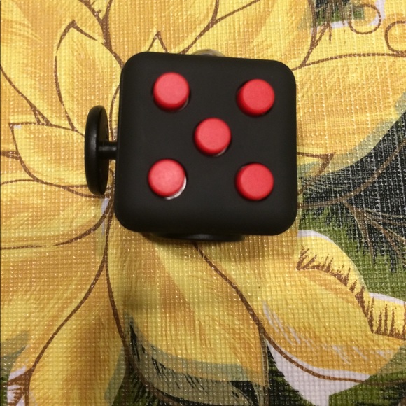Fidget cube - Picture 2 of 4
