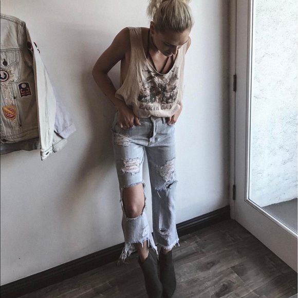 BNWT Carmar light wash distressed cutout jeans - Picture 1 of 8