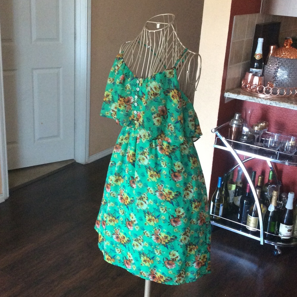 An amazing Xhilaration dress💕💞