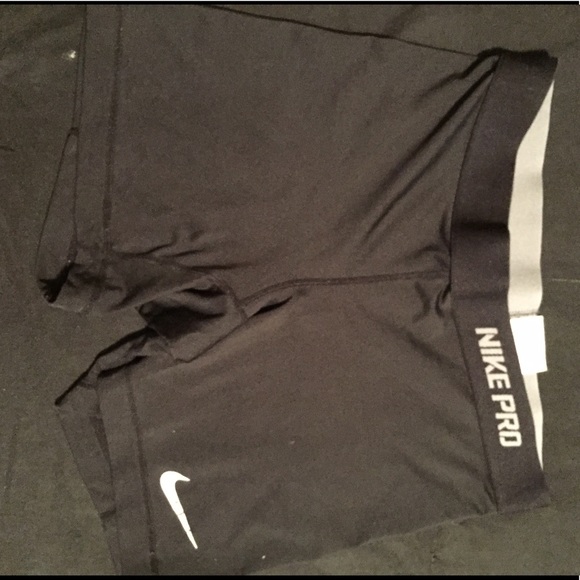 Nike Pants - Nike 3" Pro