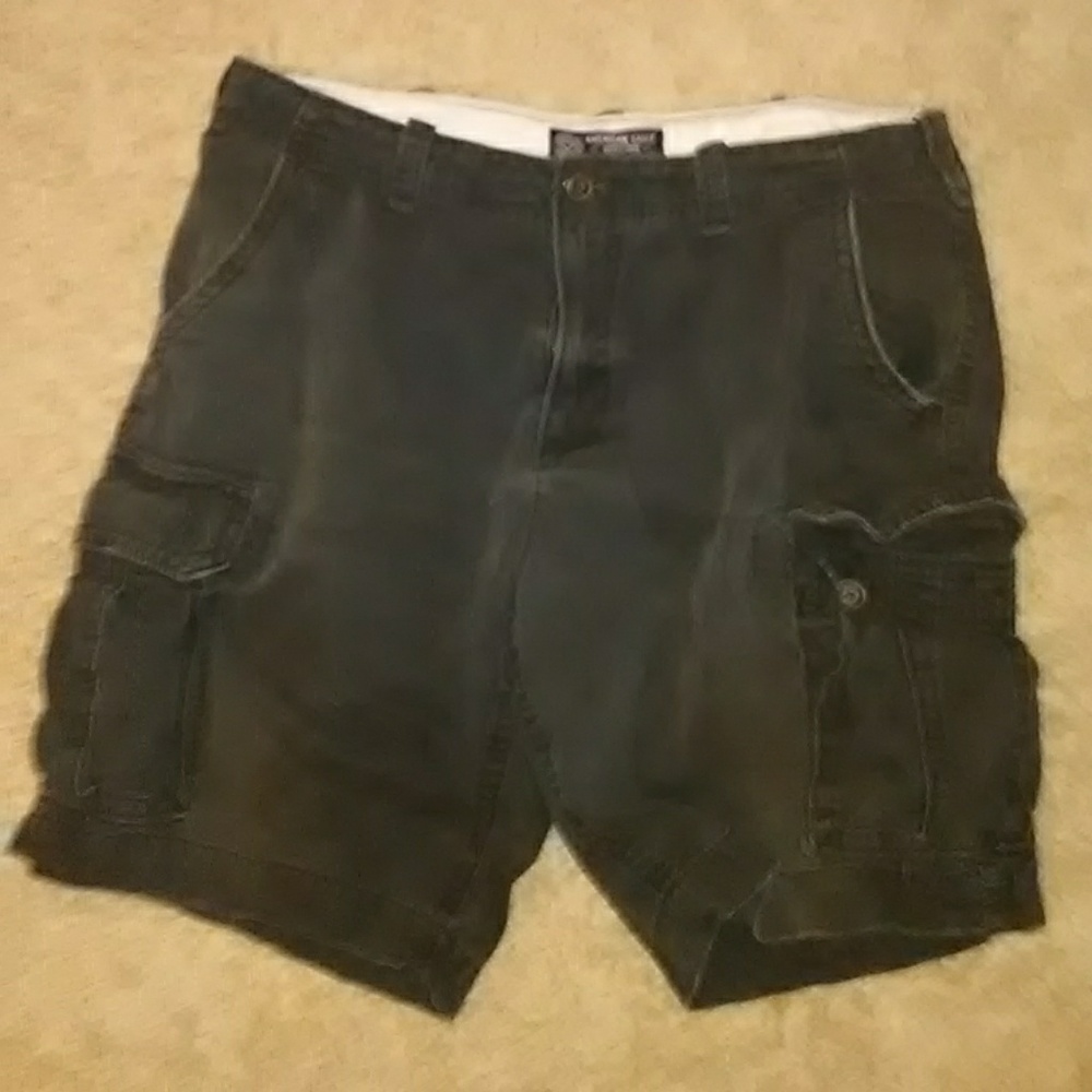 American eagle cargo shorts