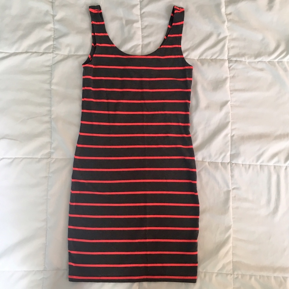 PERFECT FOR SUMMER Divided Striped Bodycon Dress