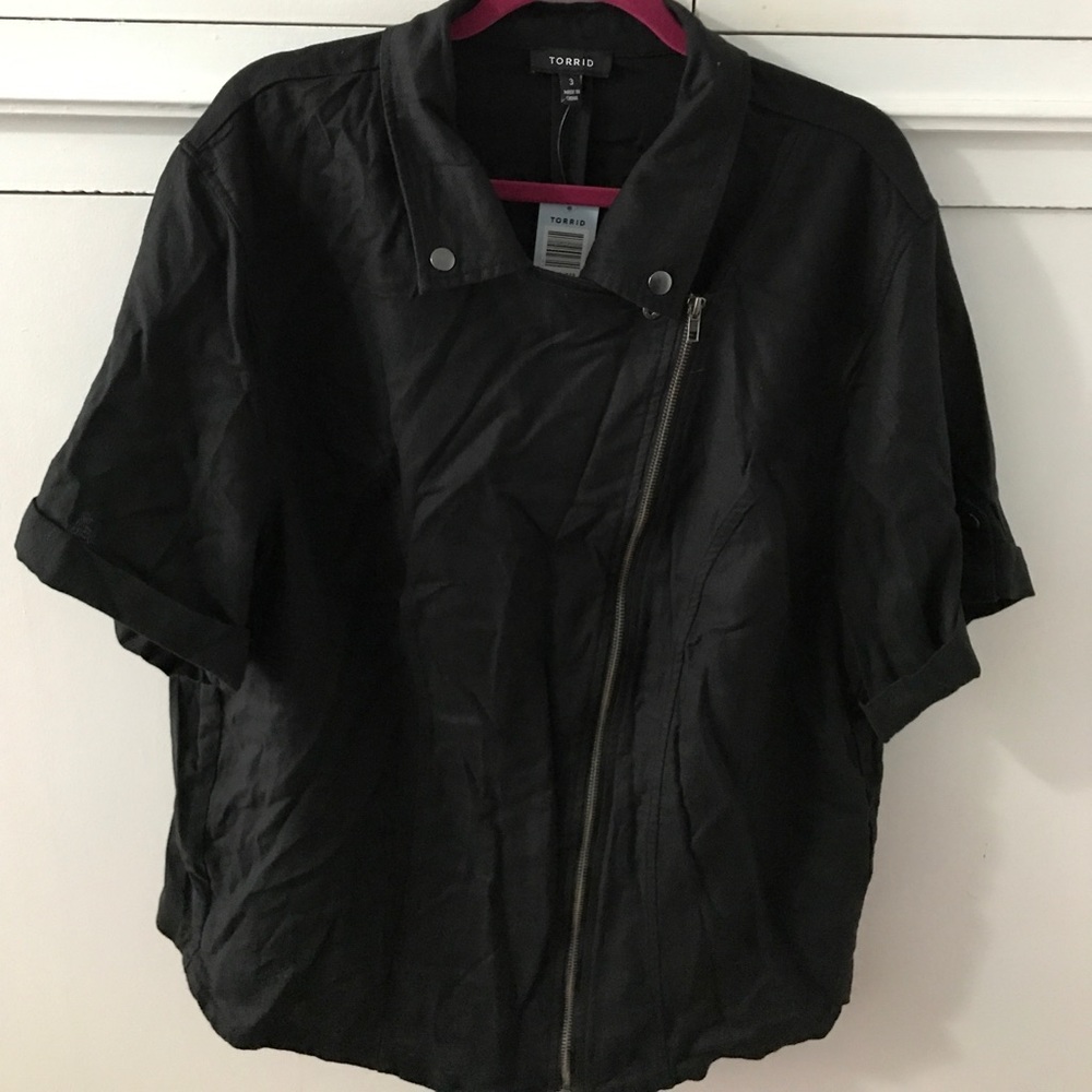 Short sleeve moto jacket