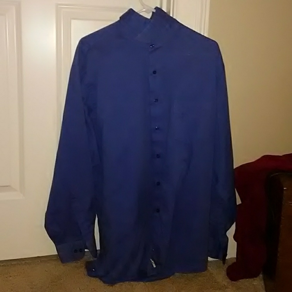 Long sleeve van heusen button up