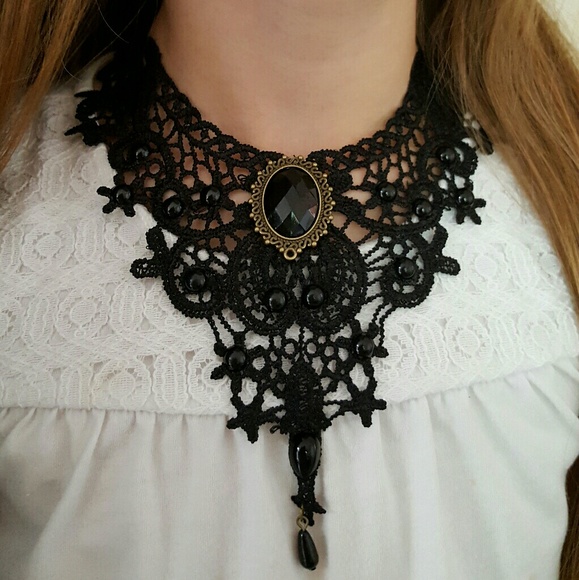 Victorian Lace Collar NWT - Picture 2 of 2