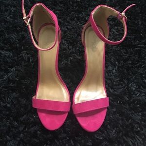 Pink heels